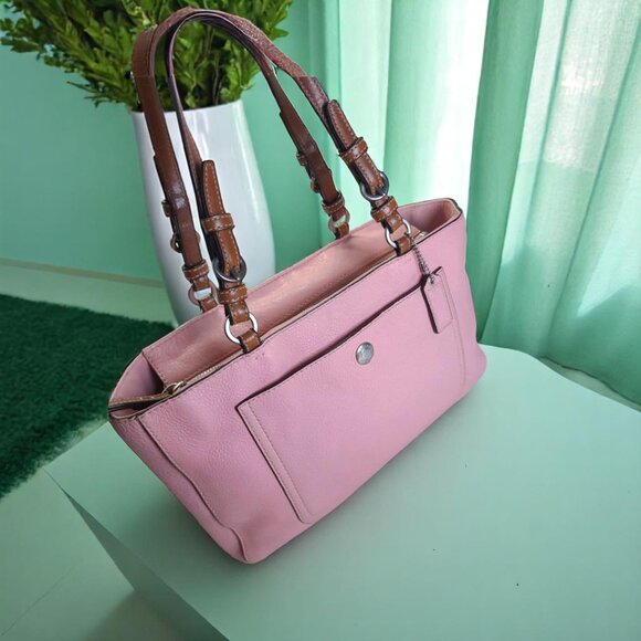 COACH Chelsea pebbled Leather Satchel in pink - Picture 4 of 10